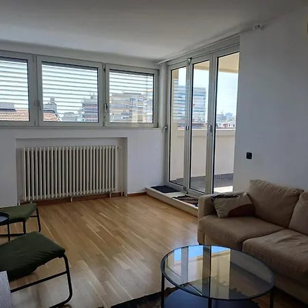 Blue Sky Apartment